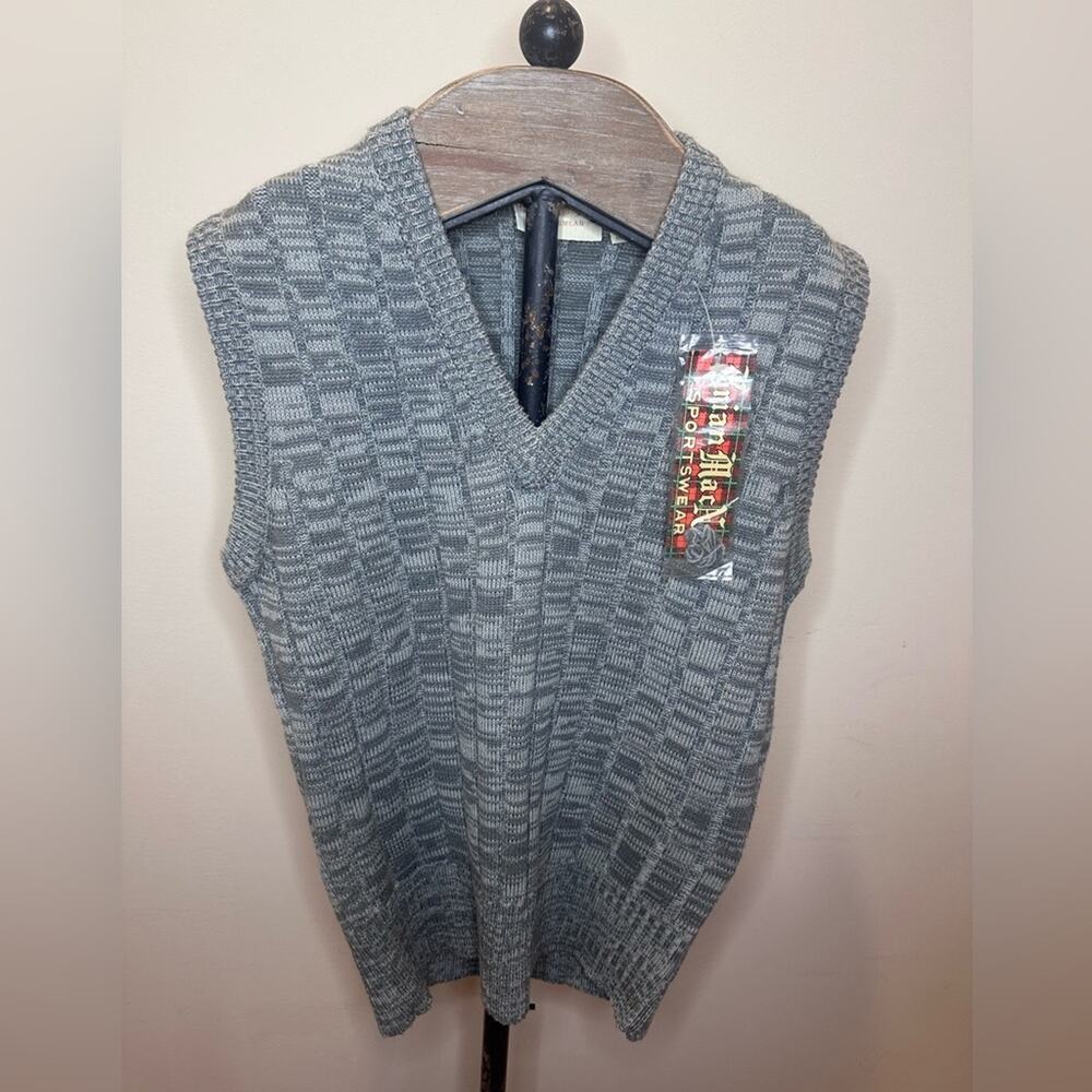 VTG Men's M Sweater Vest V Neck Grandpa Core Virgin Acrylic Preppy NWT NOS
